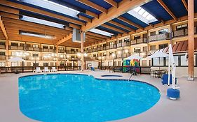 Red Lion Hotel Gillette 3*
